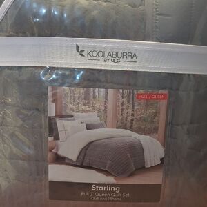 Koolaburra Starling Gray Quilt Set